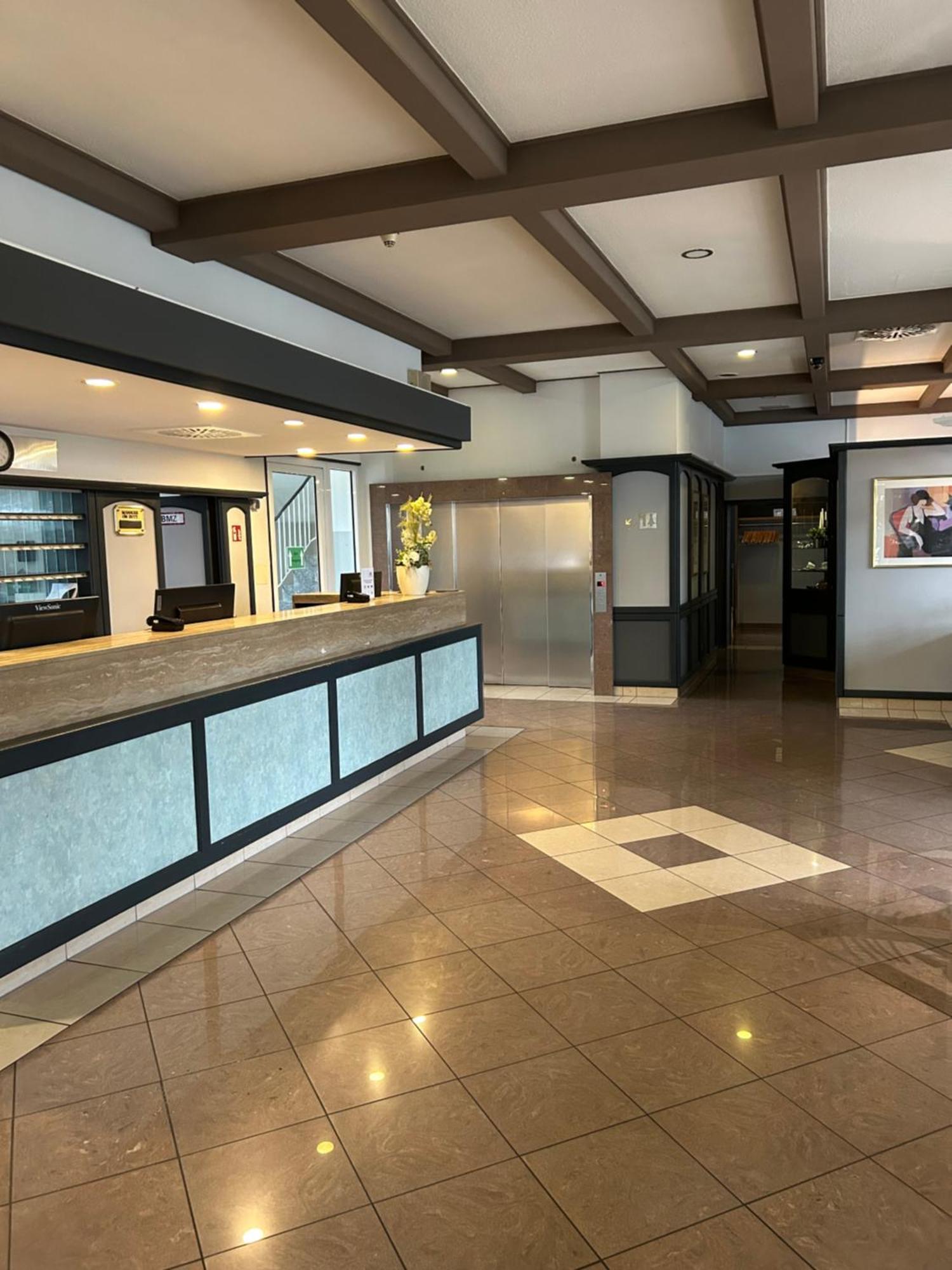 Concorde Hotel Siegen Esterno foto